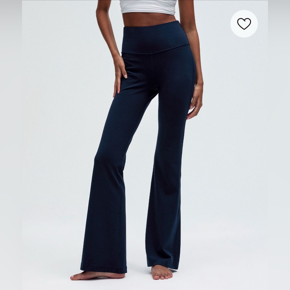 Lululemon Groove Super-High-Rise Flared Pant True Navy Size 10 32.5” inseam